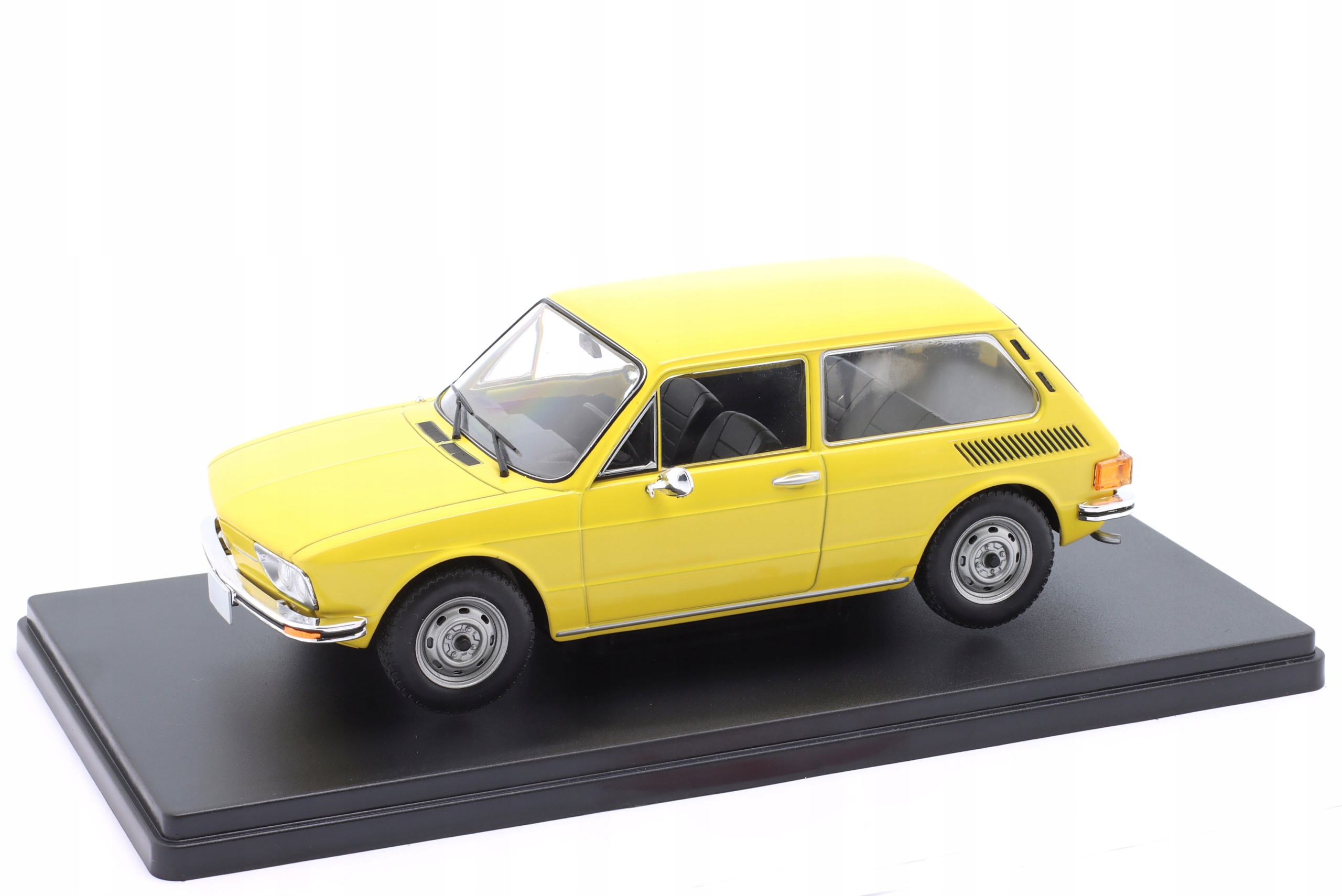 Altaya Volkswagen Brasilia 1974 Yellow 1:24