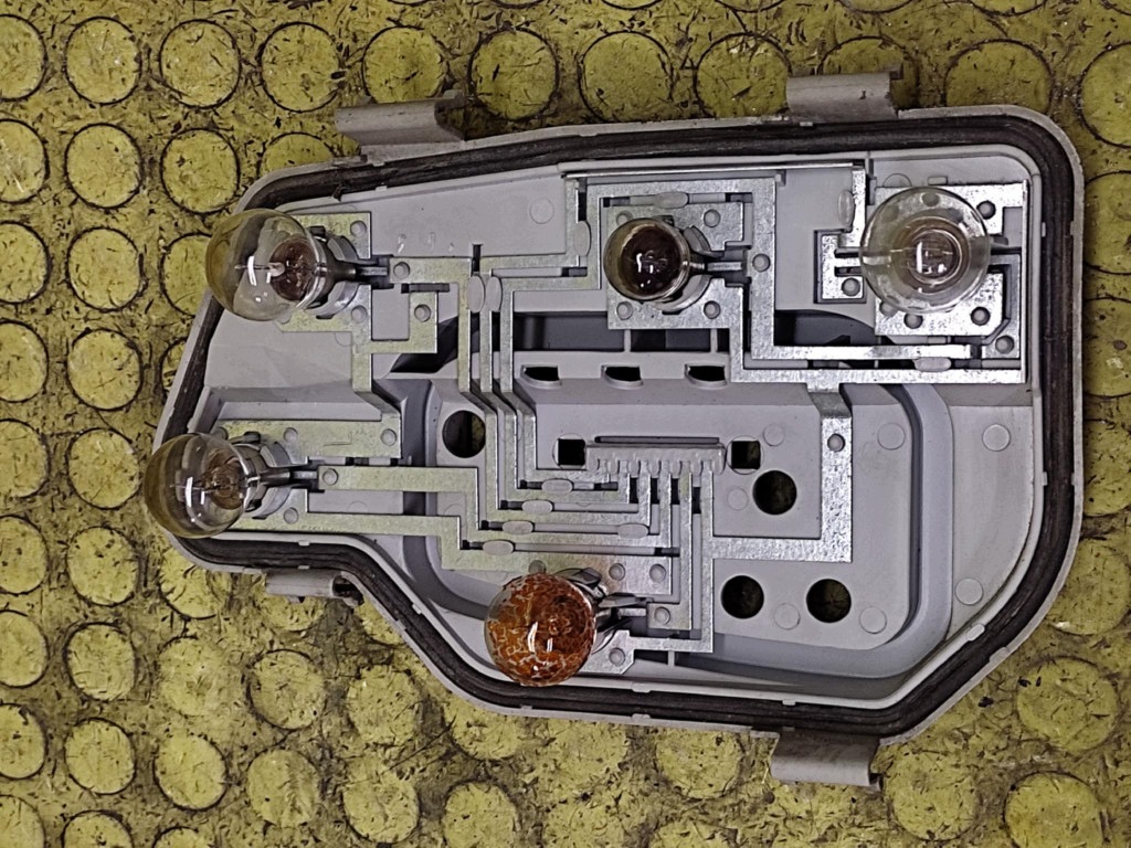 VW POLO IV light left rear part