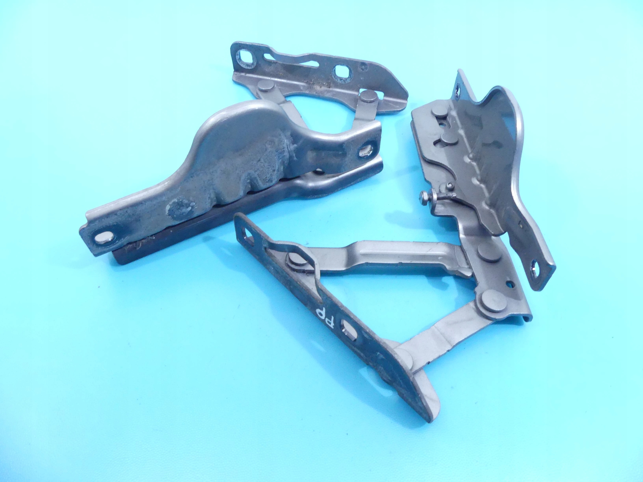 ПЕТЛІ КАПОТА КОМПЛЕКТ ЛІВИЙ ПРАВИЙ TESLA MODEL S