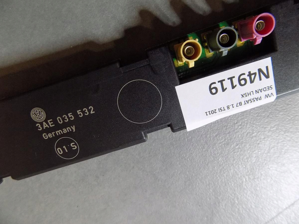 VW PASSAT B7 antenna amplifier 3AE035532