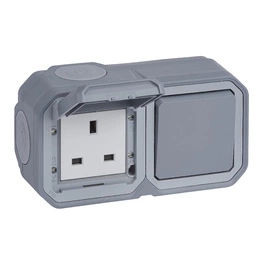 Nové Plexo Anglická zásuvka 2P+Z, jednoduchý spojovací díl Legrand 069750L