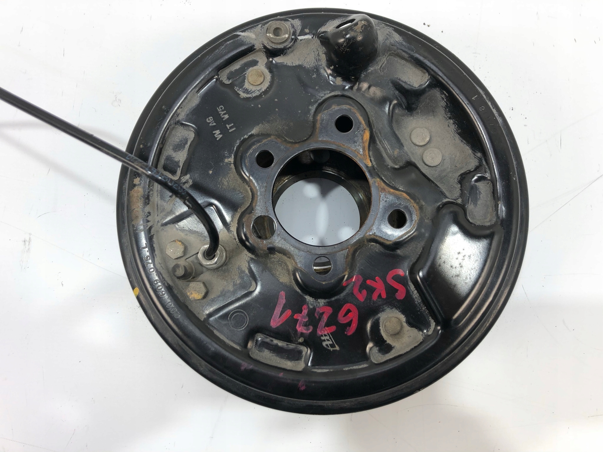 BEBEN Brzdový ľavý VW POLO VI 2Q0609075L