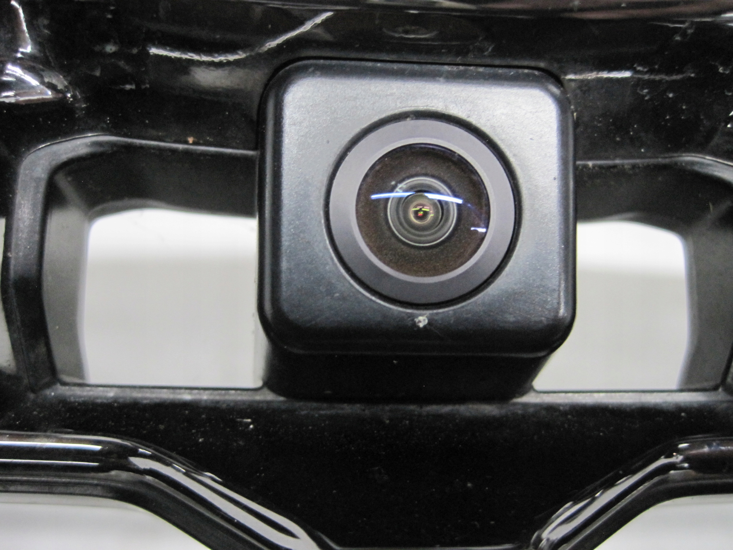 bumper HYUNDAI SANTA FE IV LIFT 20R 4 PDC below RADAR KAMERA front front