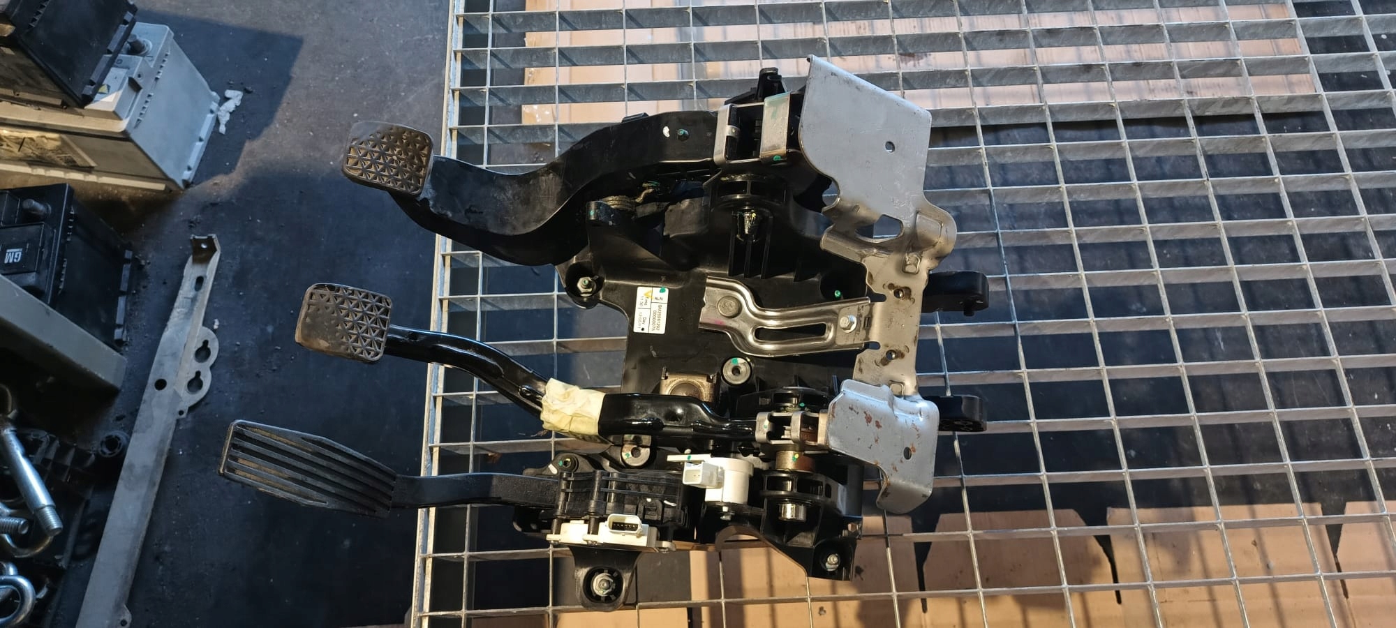 opel MOKKA Педали Сцепление газовый основа европа