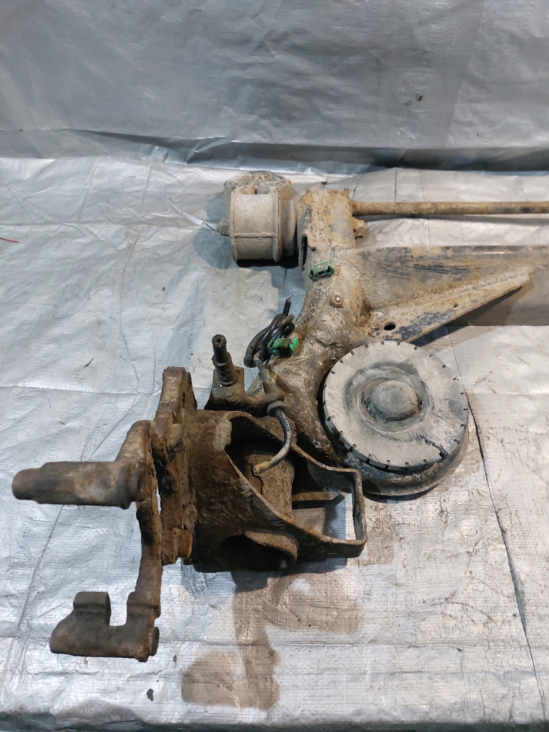 suspension beam rear part VW PASSAT B5 sedan 1.8T