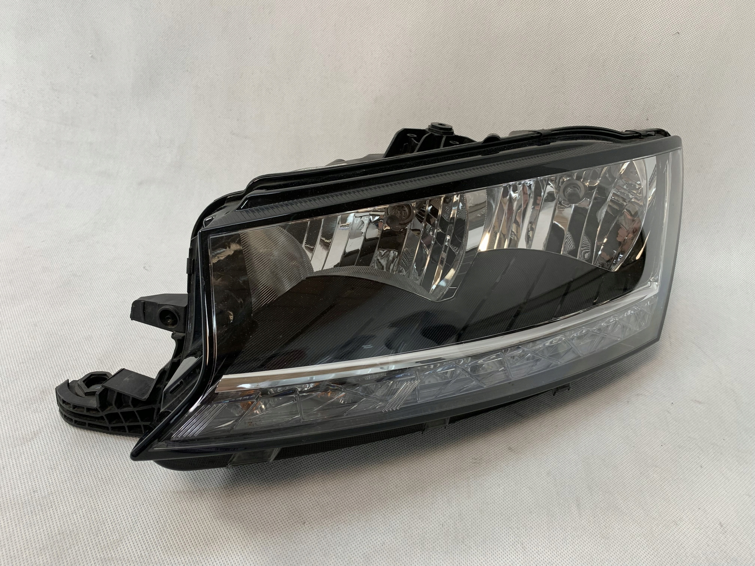light front reflektor left Skoda Fabia 3 III FL 17-20r 6V1941015D 04.26