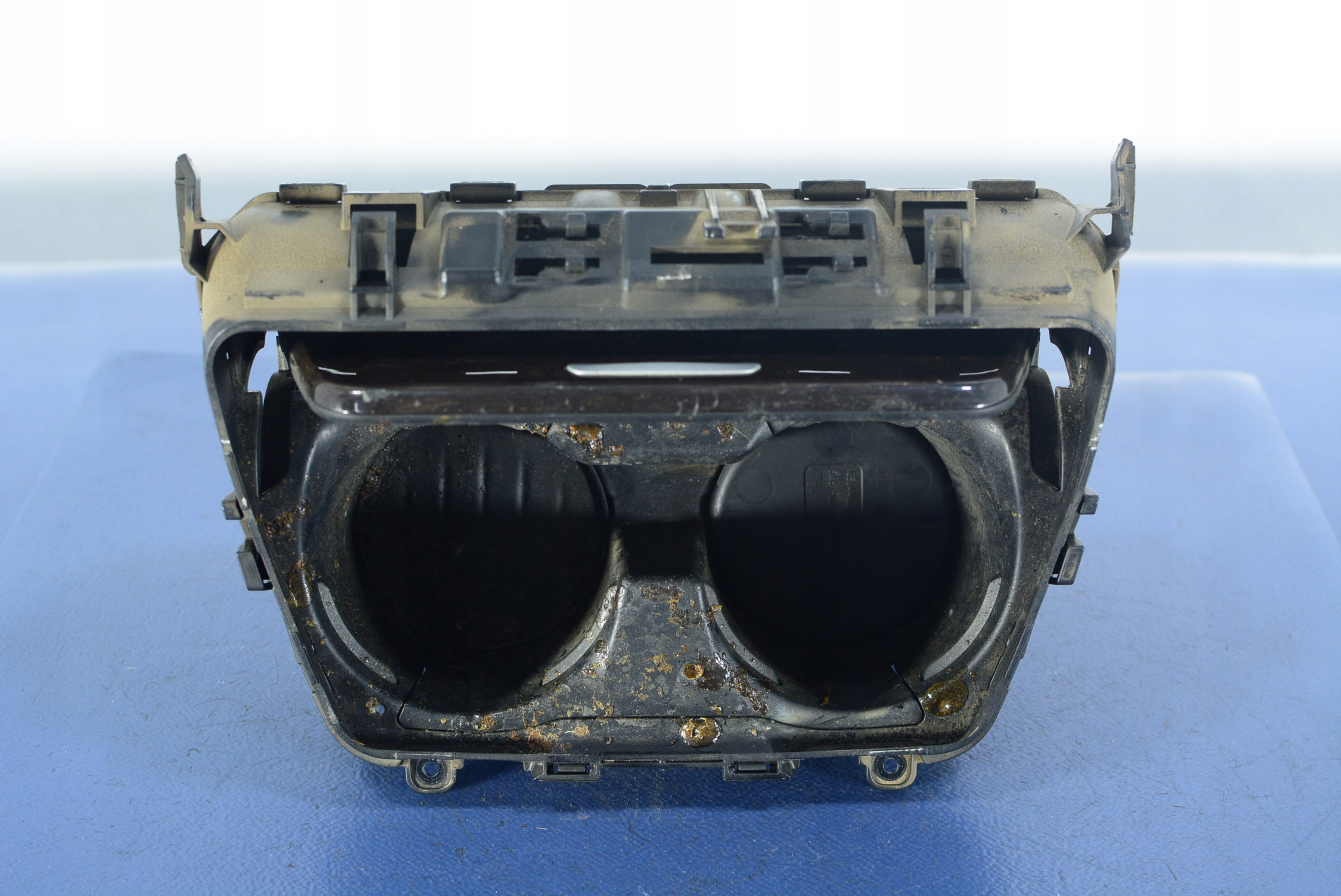 BMW 6 F06 держатель для напитков 9197227