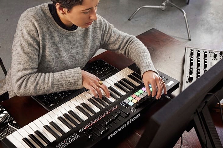 NOVATION Launchkey 61 mk3 - klawiatura sterująca Model Launchkey 61 mk3