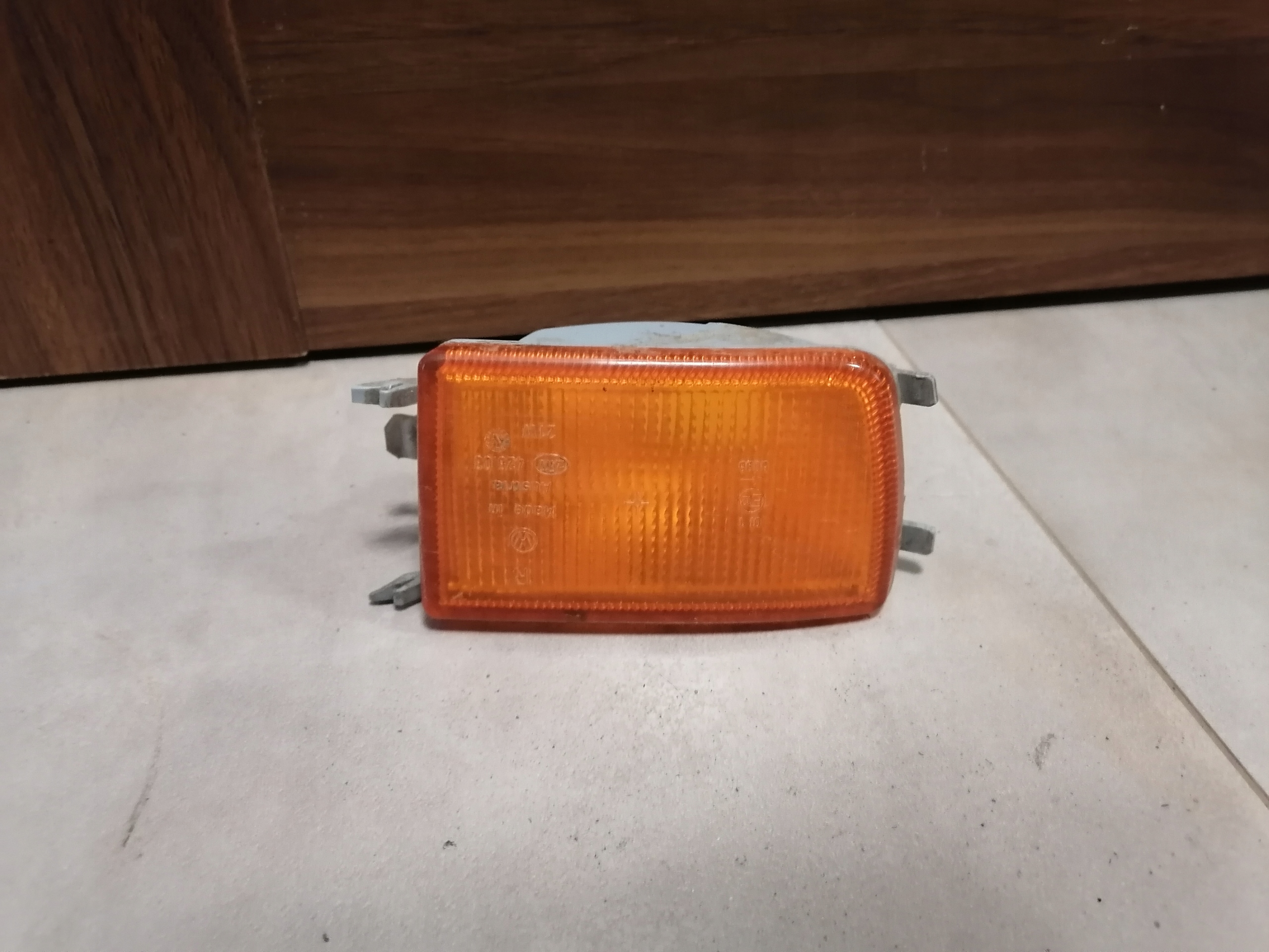 indicator VOLKSWAGEN GOLF III right 1H0953156B