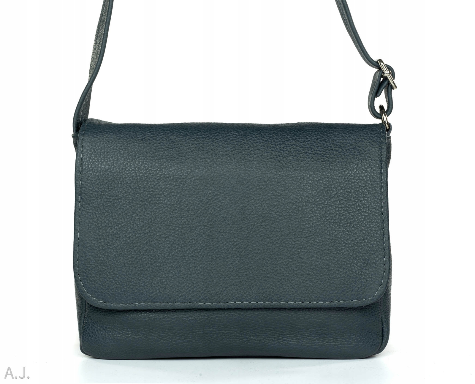 Dámská kožená kabelka přes rameno s klopou, klasická elegantní, pevná