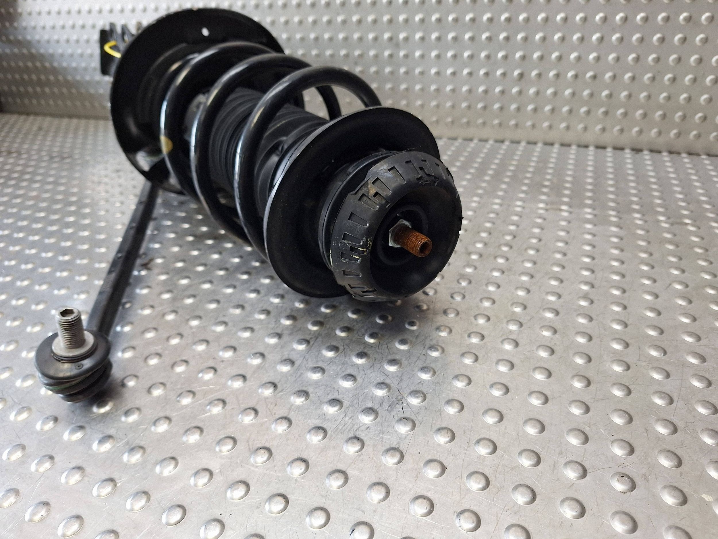 shock absorber right front TOYOTA AYGO X 22-26