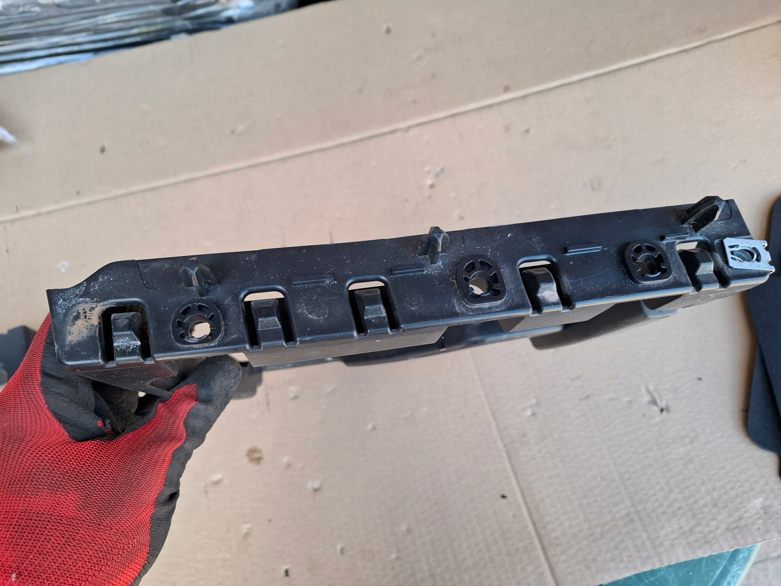 bumper bracket rear part PROACE BERLINGO PARTNER IV 9816808880 9816808980