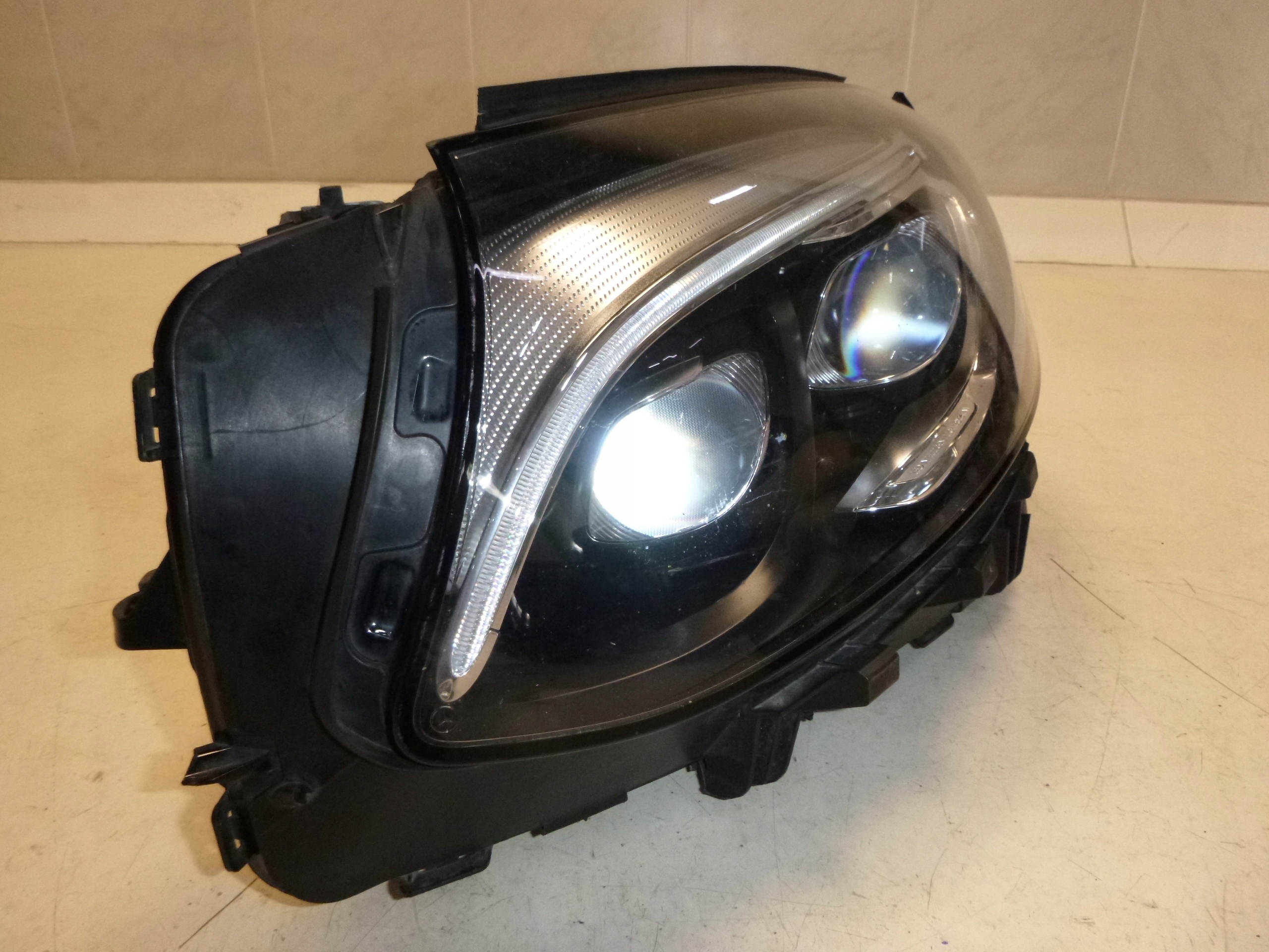 MERCEDES GLC W253 light front 12 PIN FULL LED left