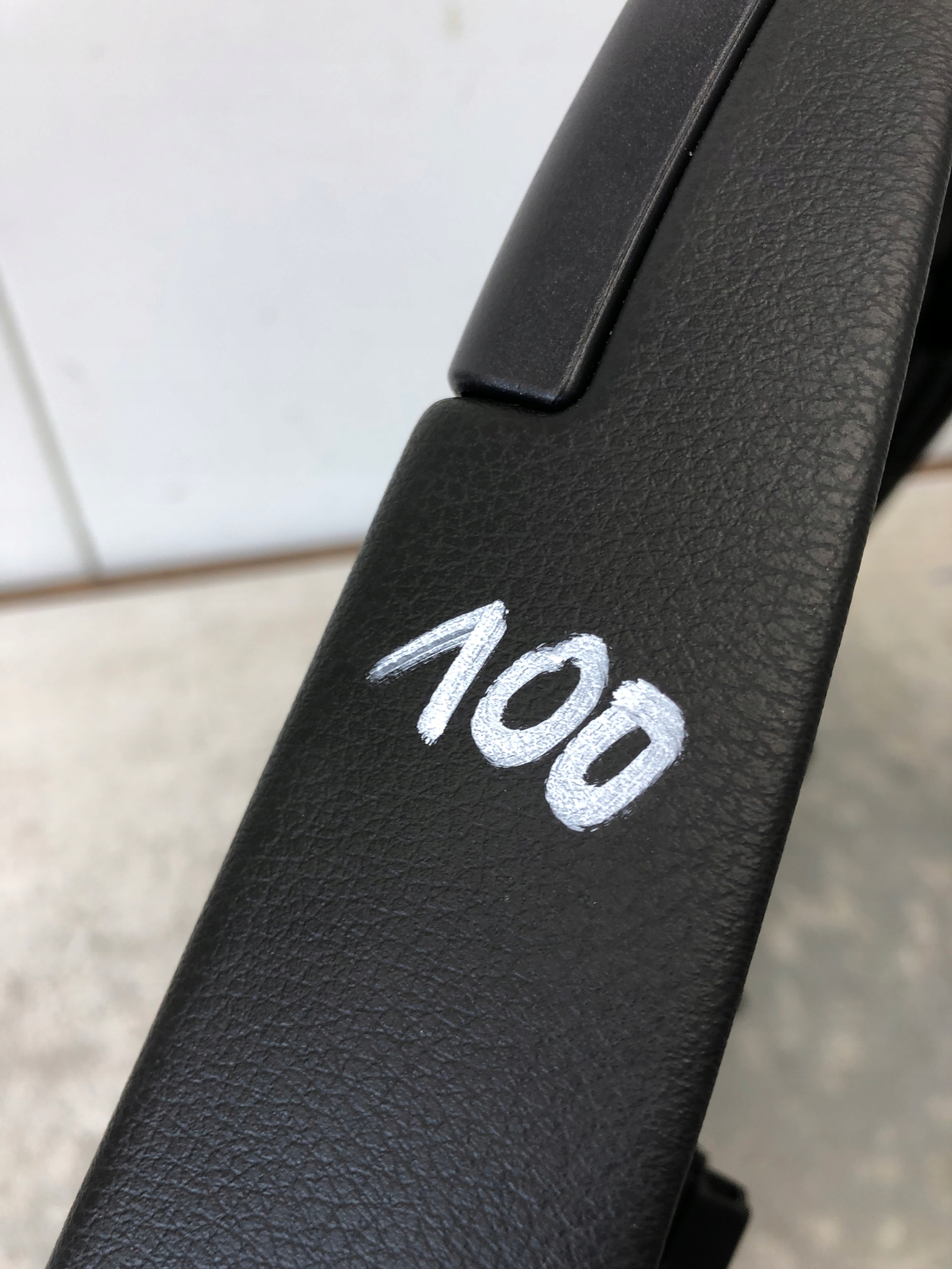 side door left rear part AUDI Q5 8R