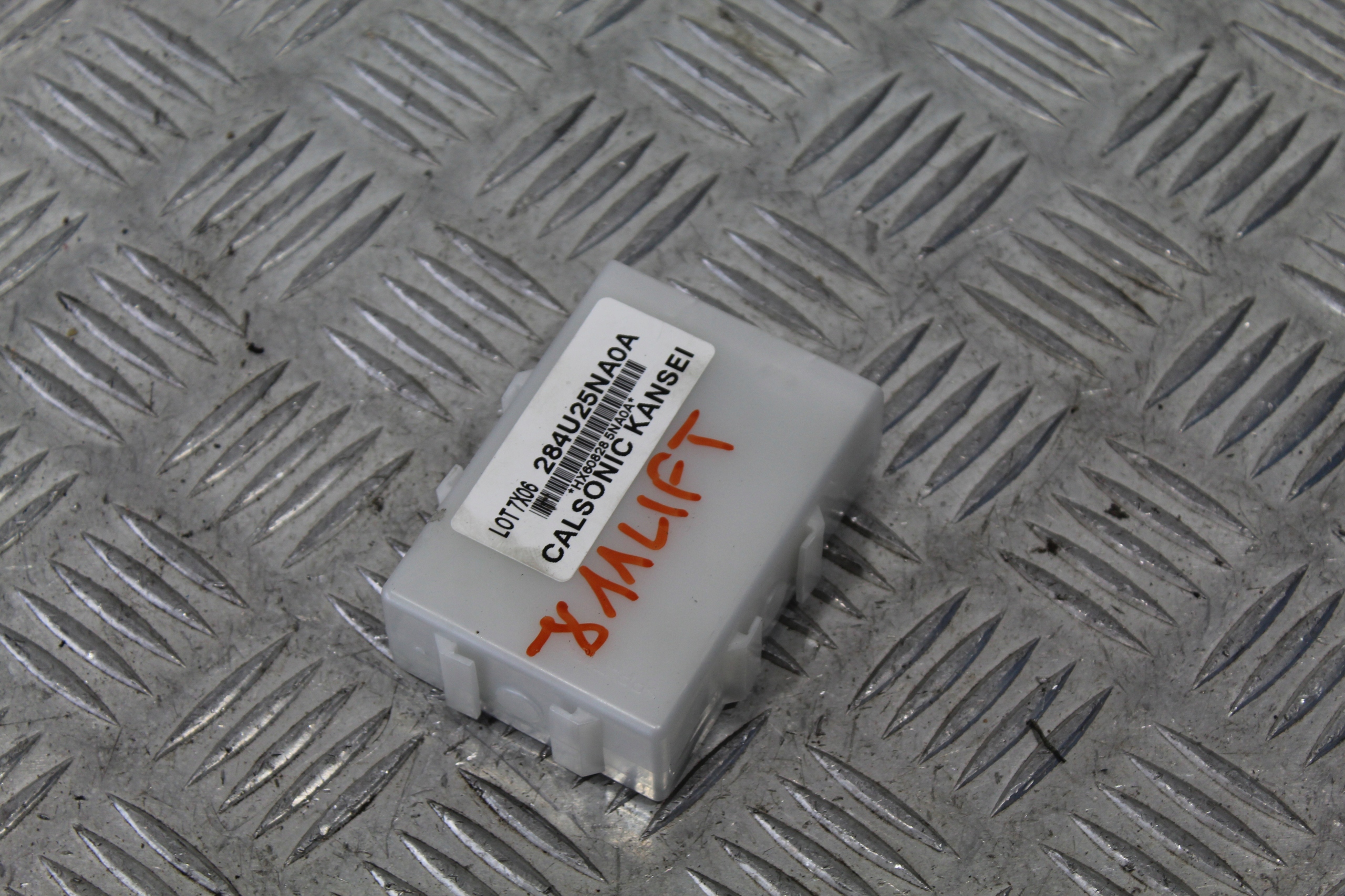 module control unit QASHQAI 2 II J11 LIFT 284U25NA0A