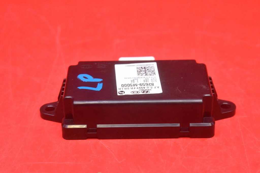 control unit module door left front 82659-M5000 HYUNDAI NEXO 18