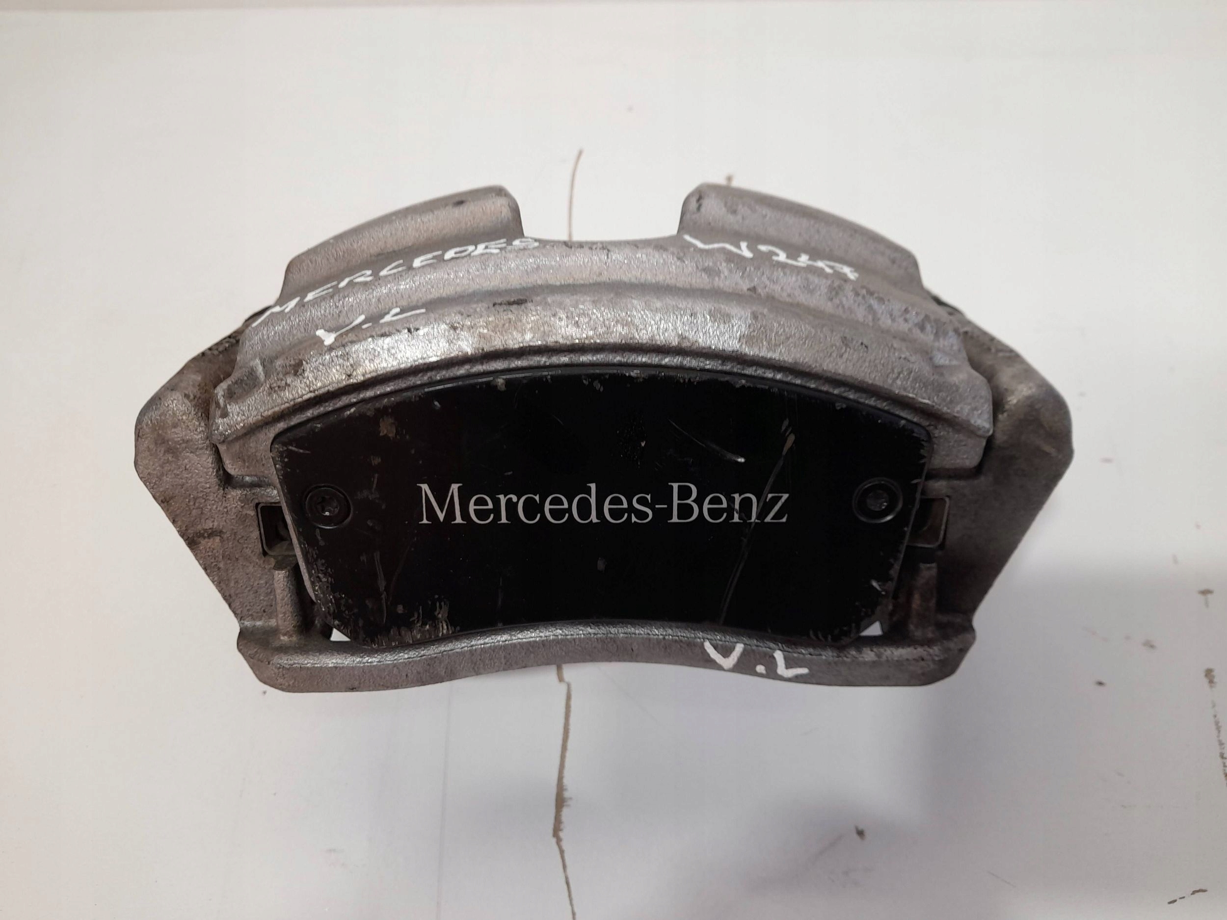 Mercedes-Benz GLA H247 caliper brake front left L72377AD (B606)