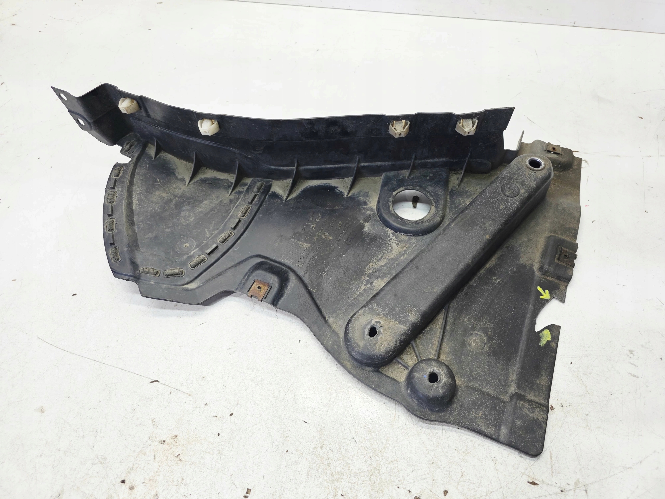 mudguard NOSEK right front AUDI A6 C8 4K0853888E