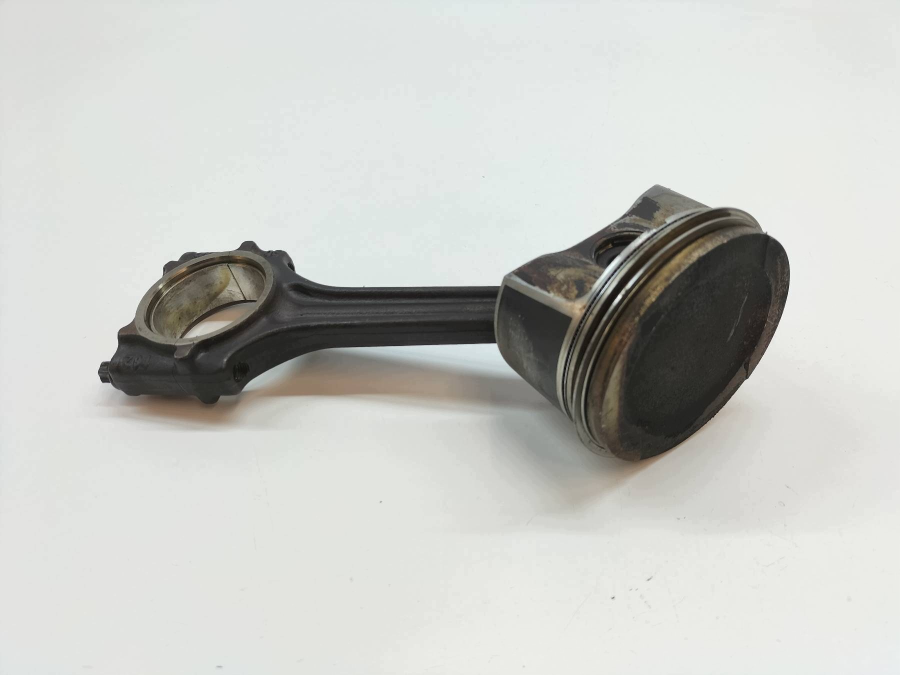 piston connecting rod 81L63 1.6 8V VW Volkswagen Golf V (2004-2009)