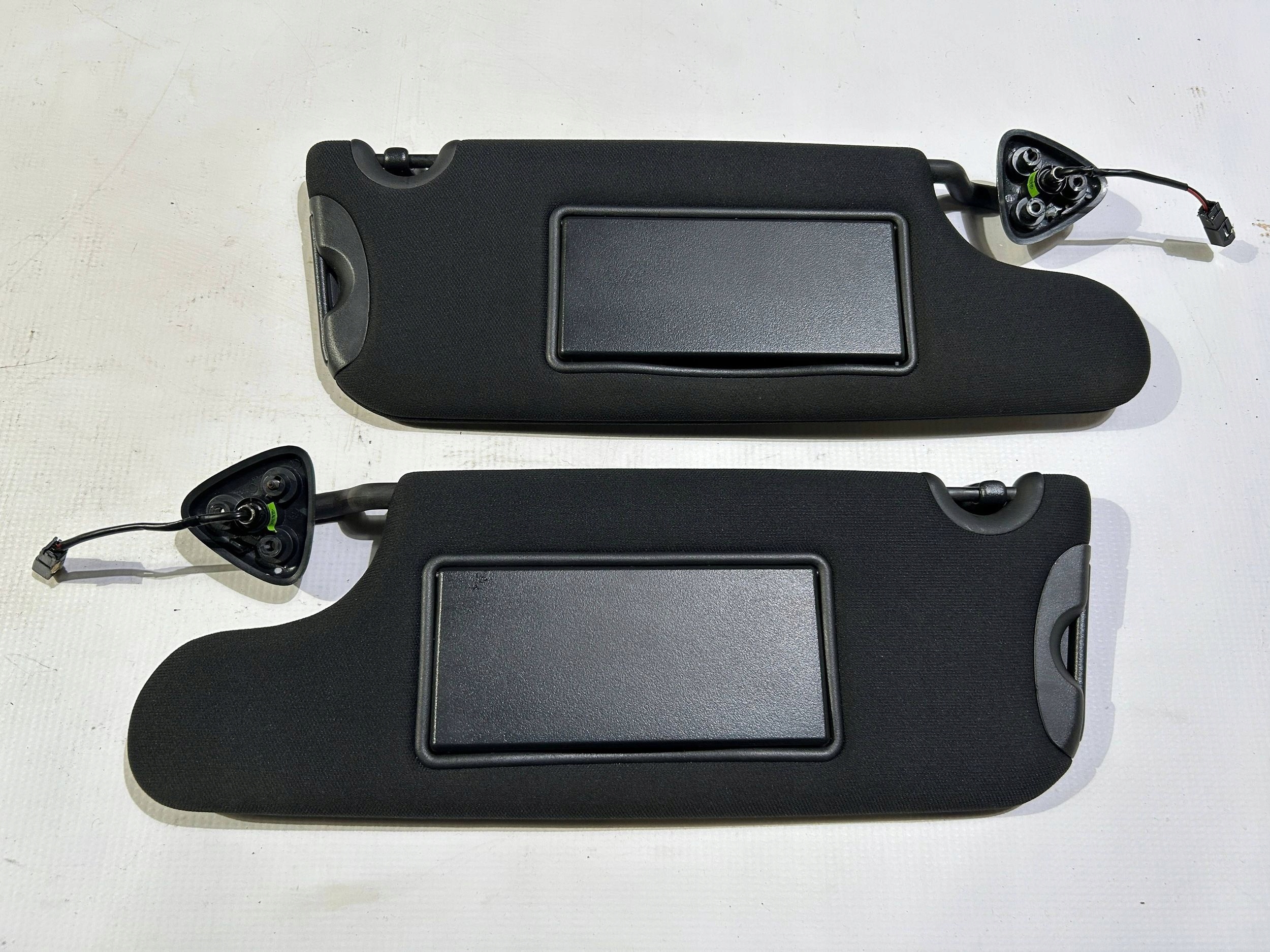 visor visor cover przeciwsloneczna left right Dodge Challenger 2015