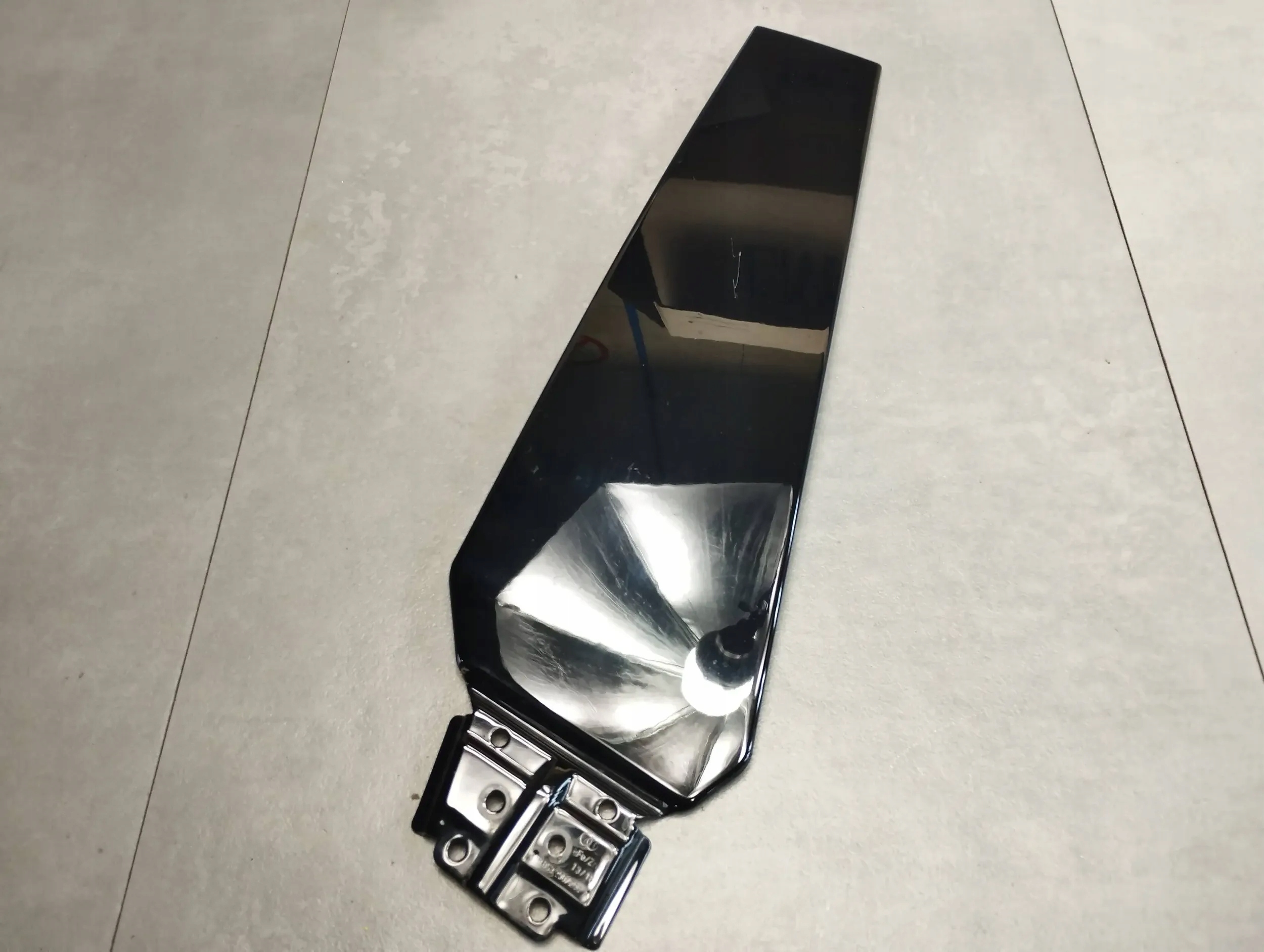Audi A5 8T Blende Abdeckung SLUPKA 8T8853290