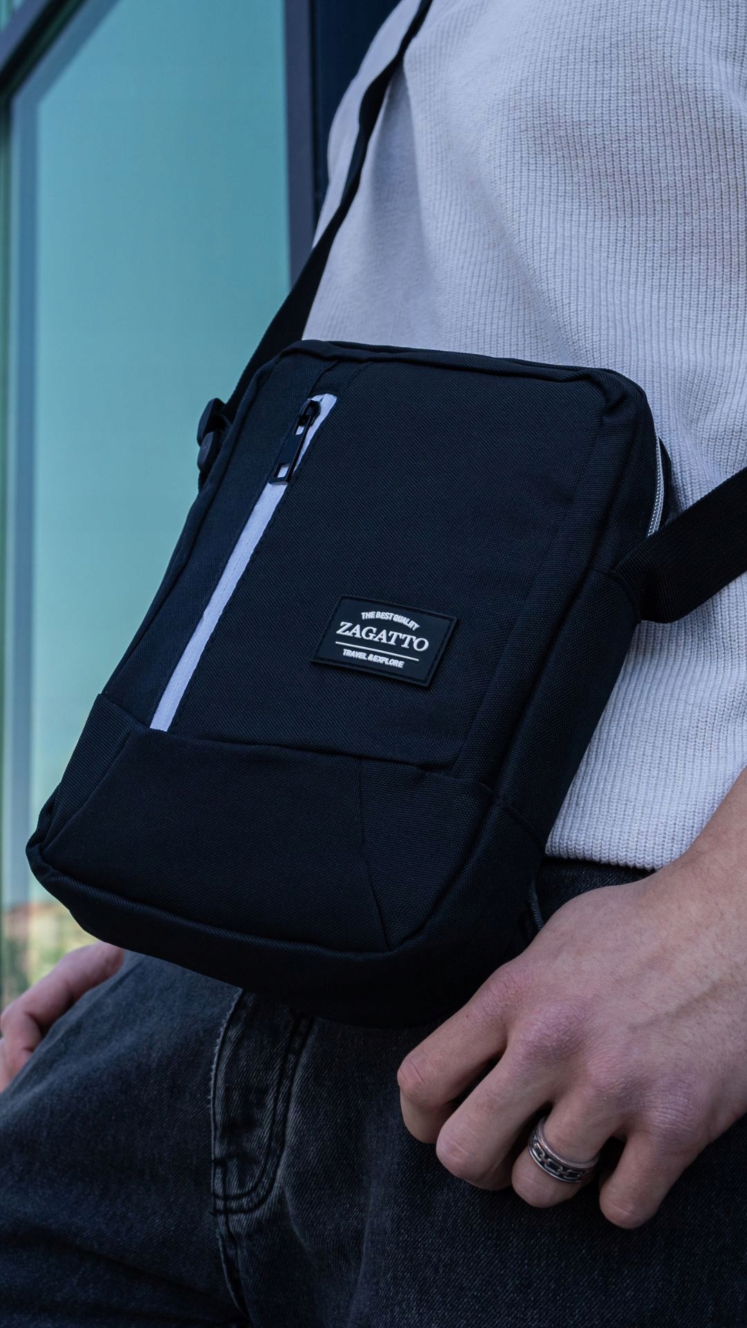 Saszetka męska torba sportowa na ramię do pracy torebka materiałowa ZAGATTO Cechy dodatkowe wodoodporna