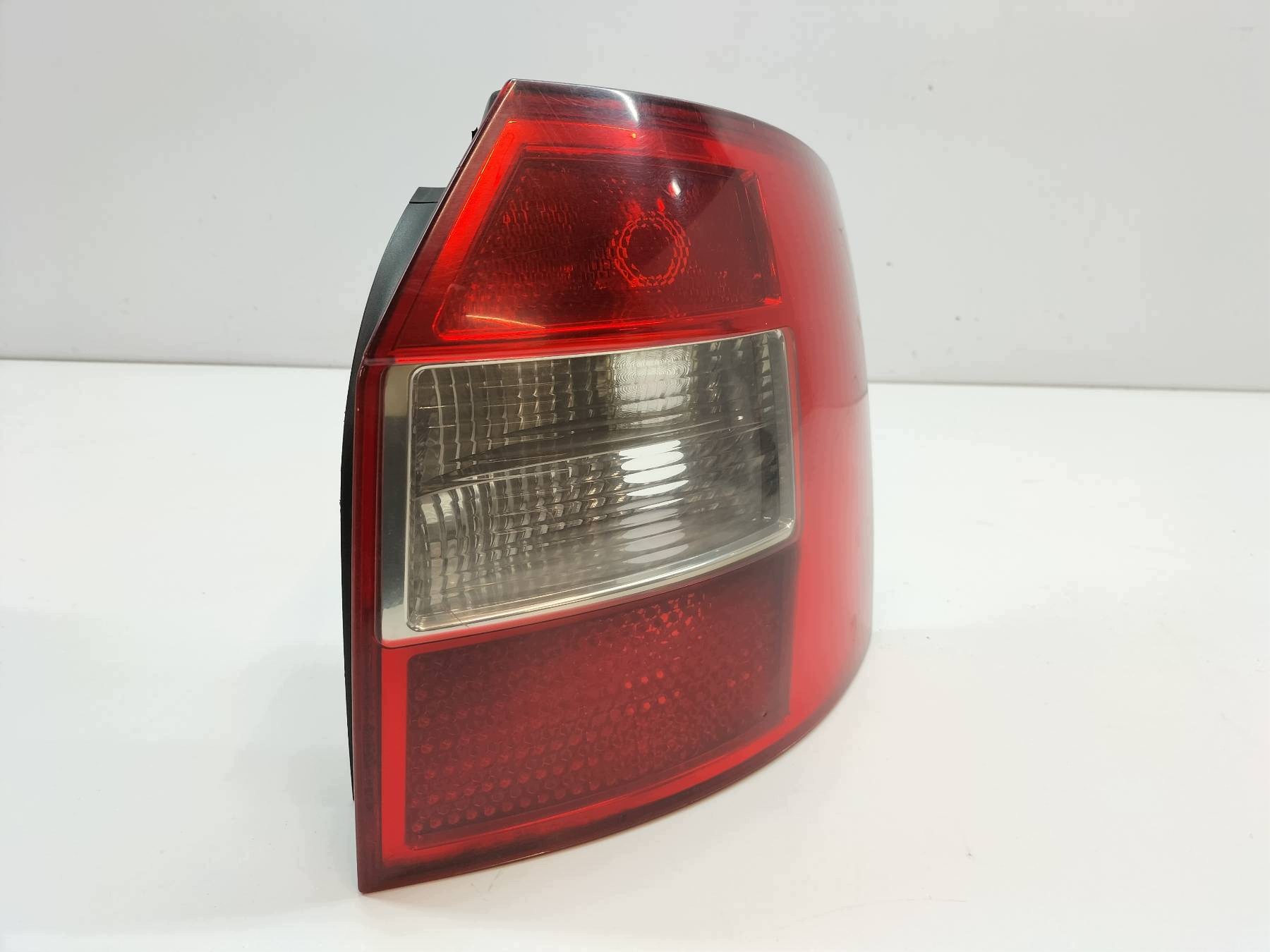 light rear part right KOMBI AVANT 8E9945096 Audi A4 II (2000-2006) B6