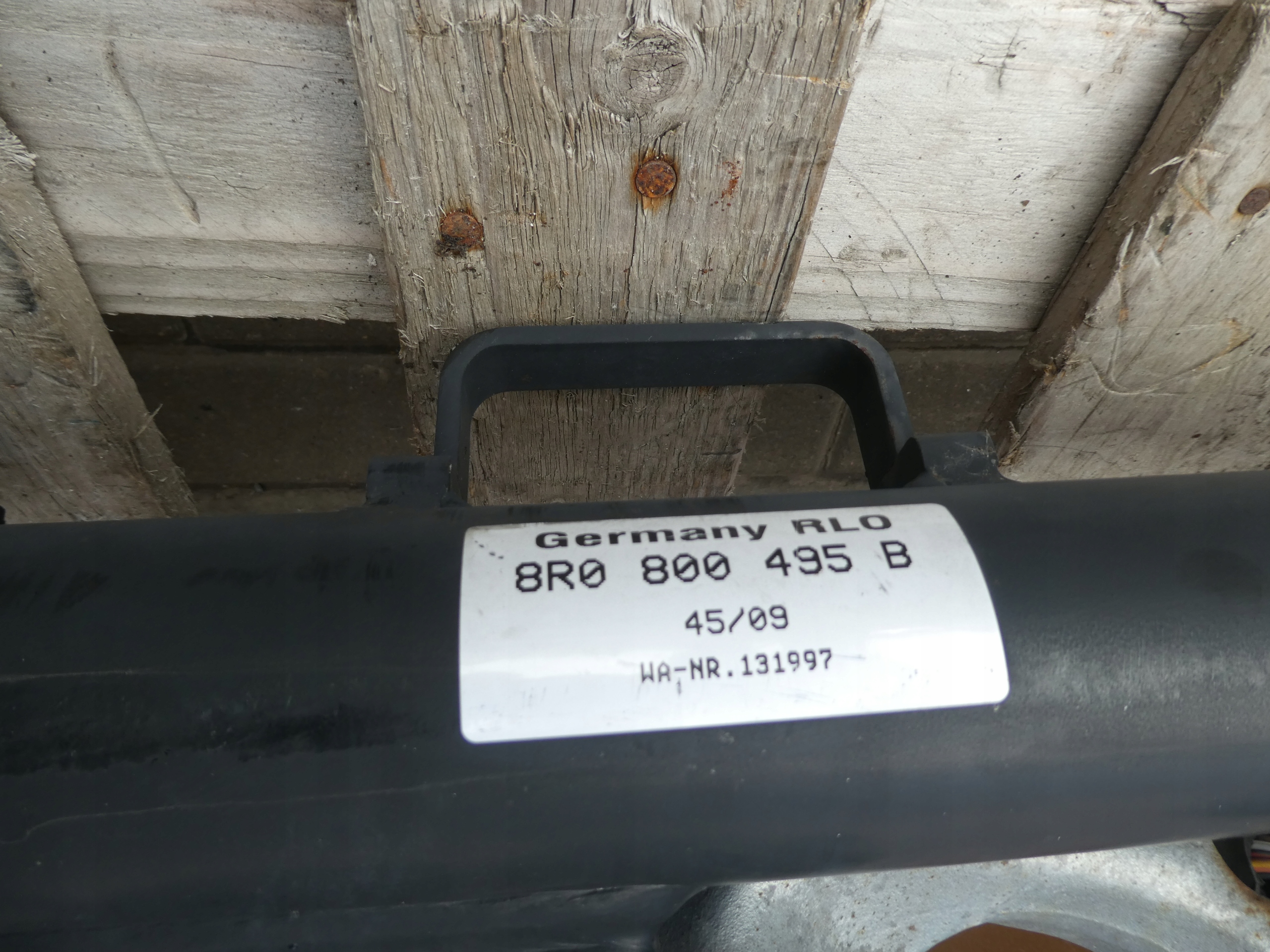 tow AUDI Q5 8R 8R0800495B