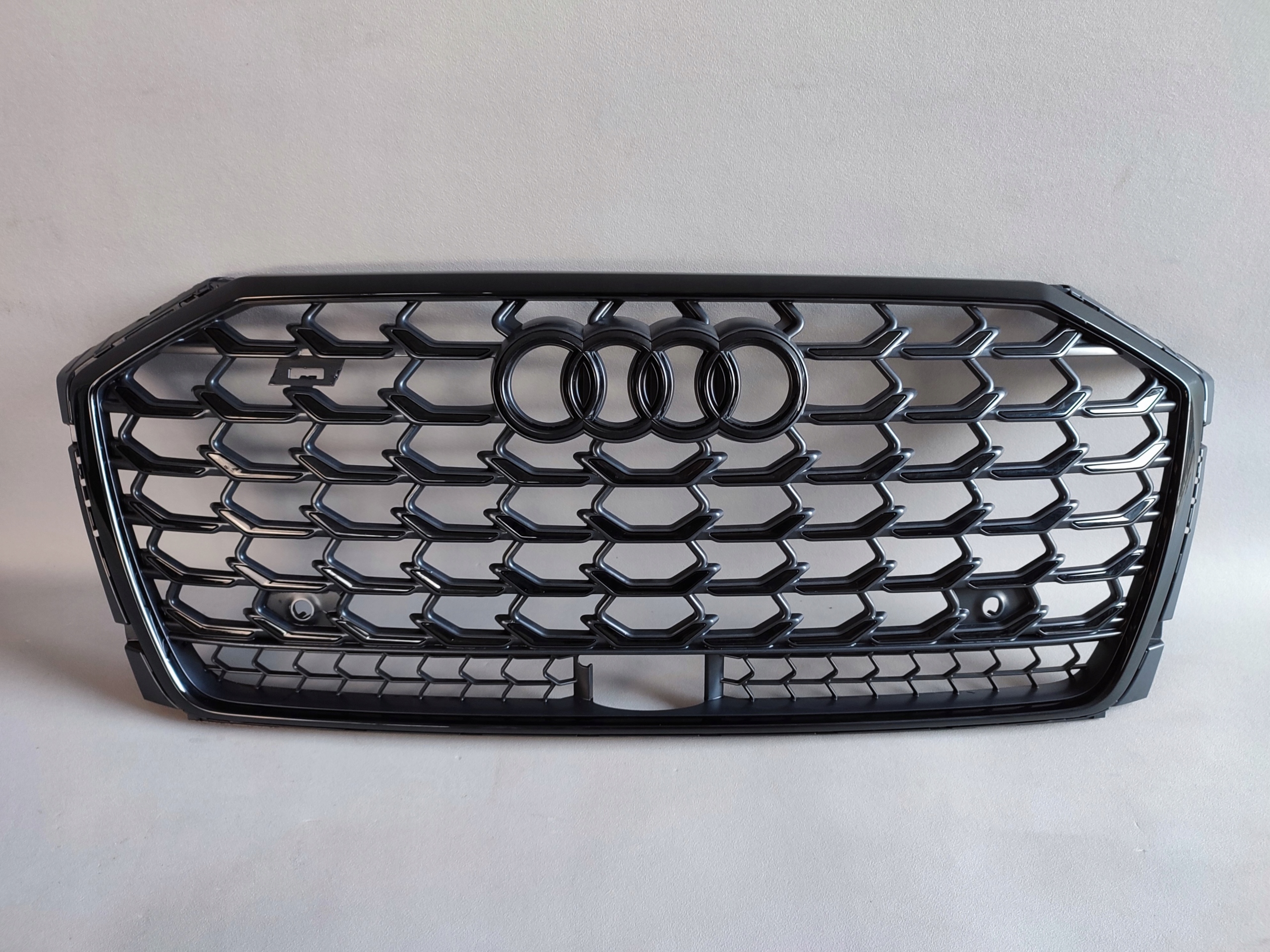 AUDI A8 S8 D5 FL 21-24 GRILL ATRAPA CZARNY S LINE 4N0853651AC