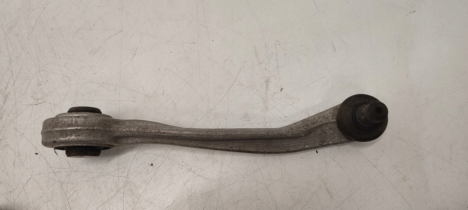 arm front front left Audi A4 B8