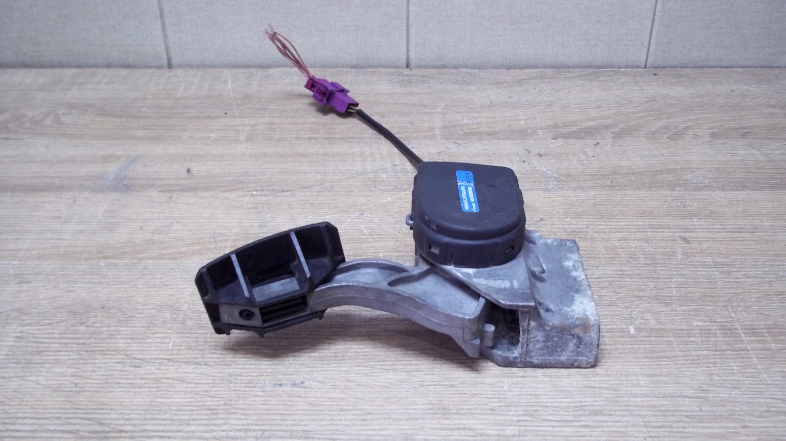 PEDAŁ GAZU POTENCJOMETR MAN 81259706094