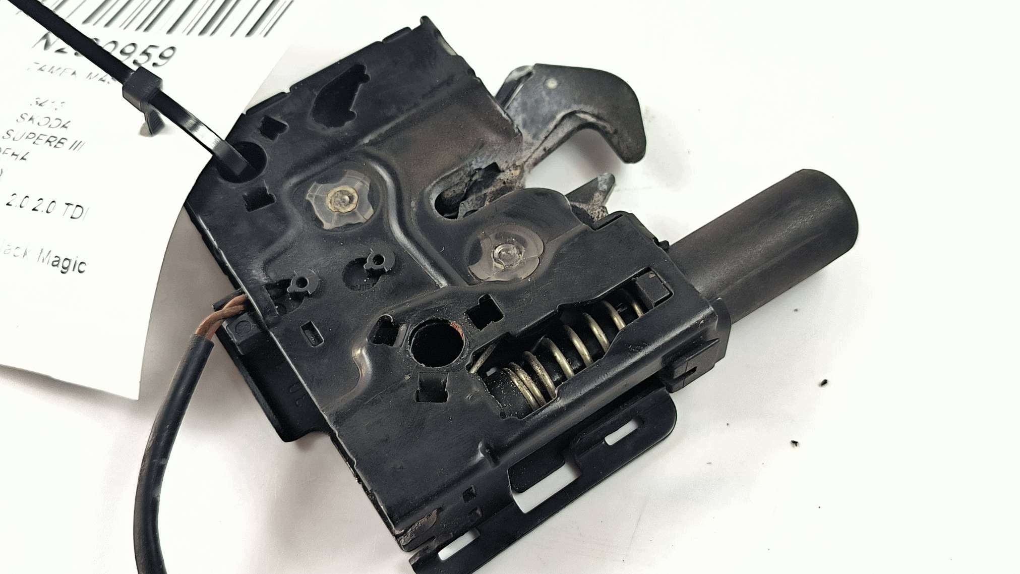 bonnet latch lock 3V0823509B SKODA SUPERB III