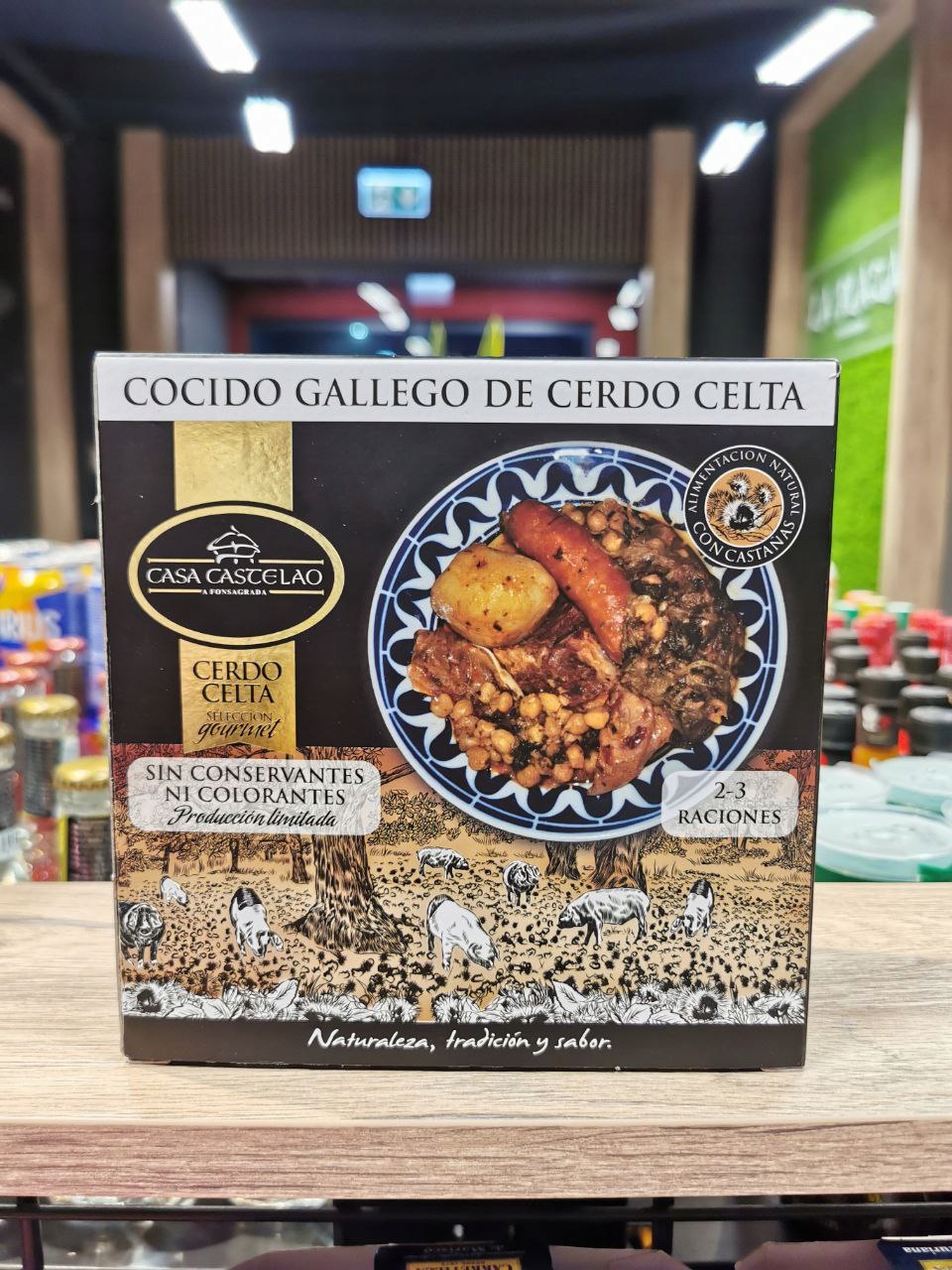 Cocido Gallego hotové jídlo, španělský vepřový guláš.