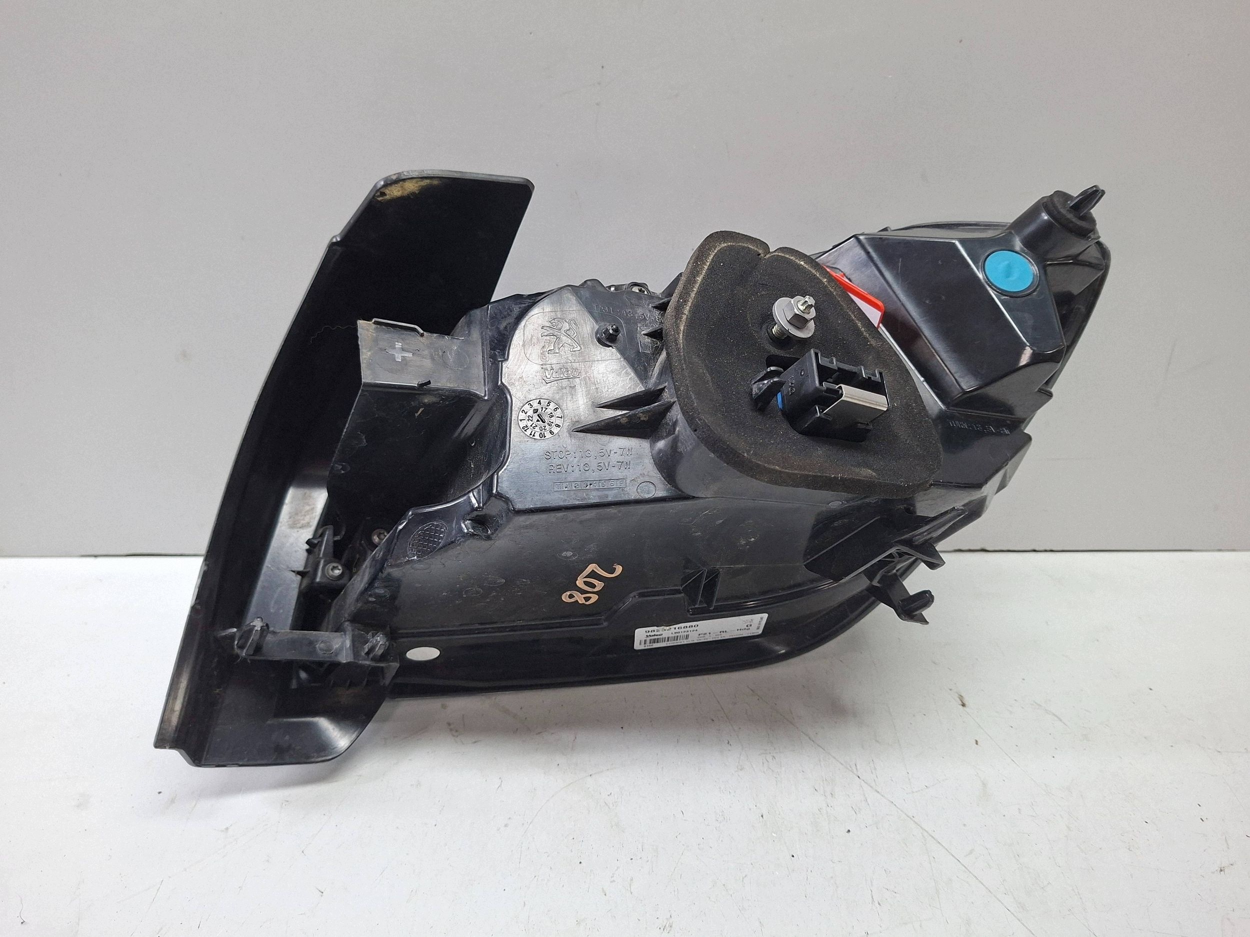 light rear left 9823216880 PEUGEOT 208 II 2019