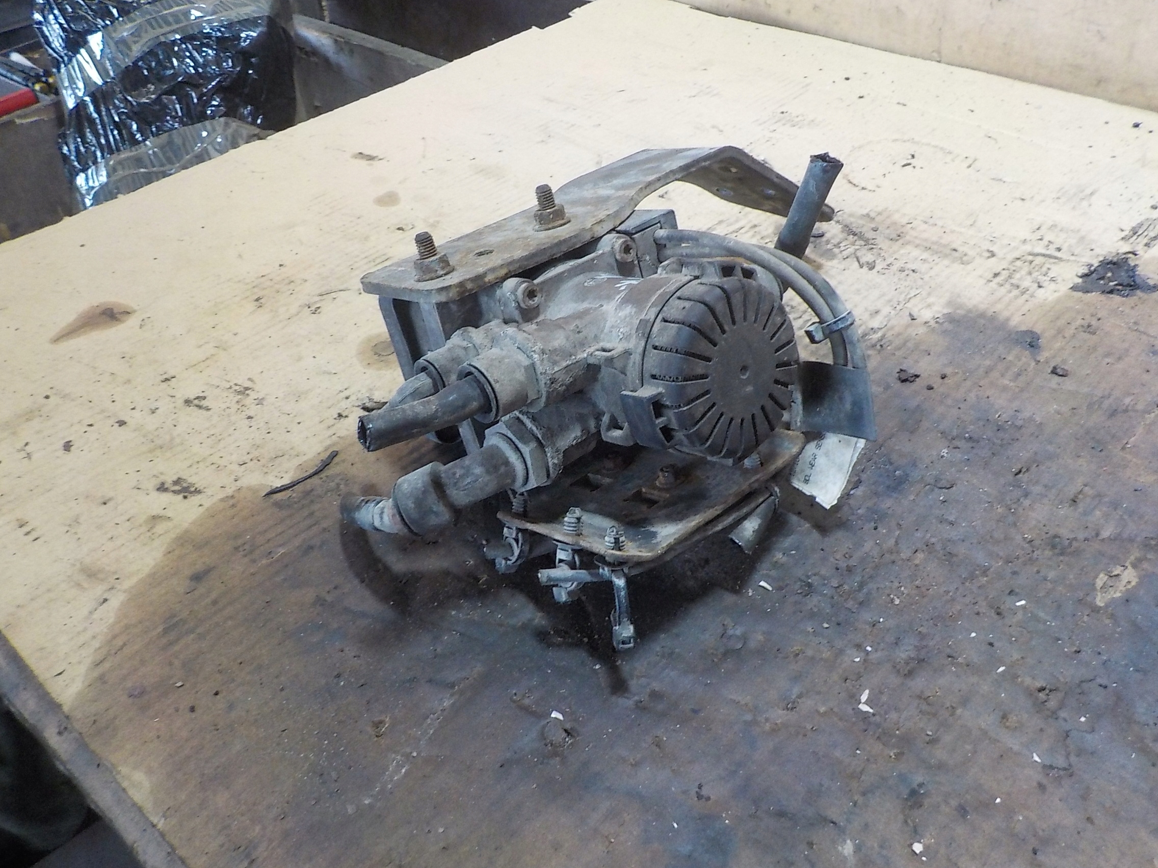 20828237 K000914 - Клапан EBS RENAULT PREMIUM DXI 11