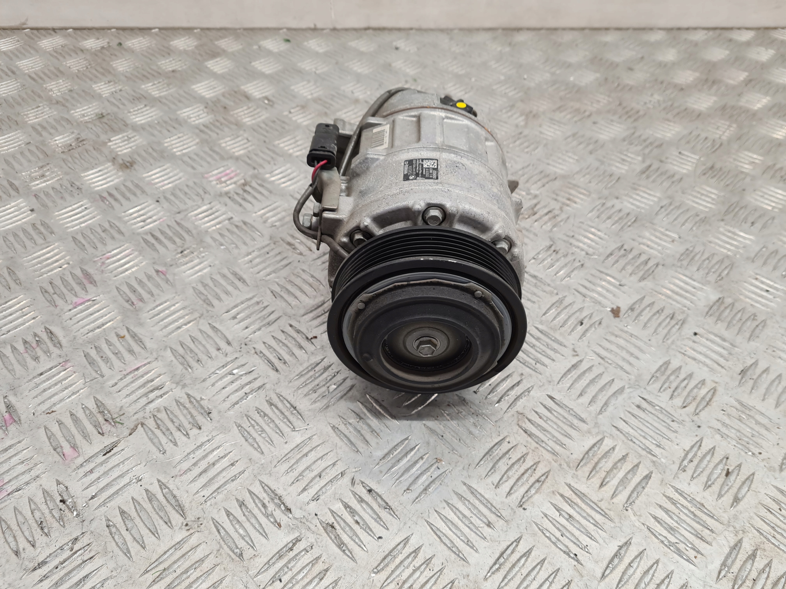BMW COMPRESSOR; COMPRESSOR OF THE AIR CONDITIONING 9890655