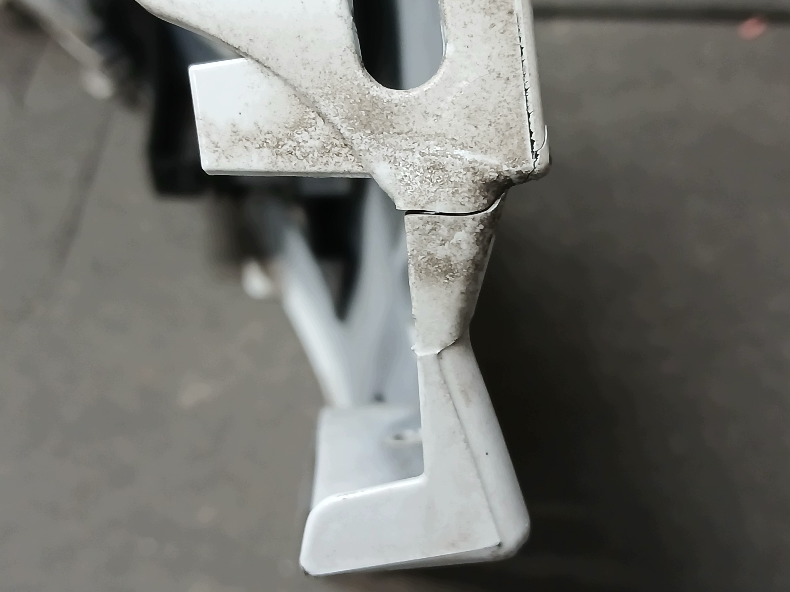 nárazník předek FORD KUGA MK3 19-24