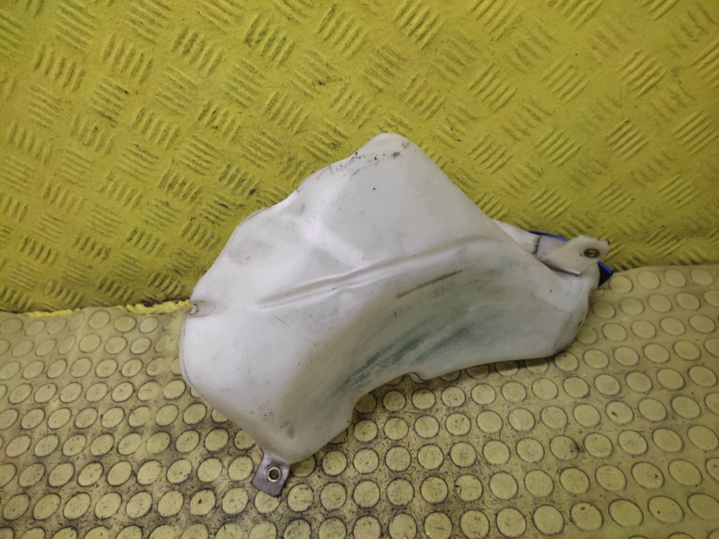 VW PASSAT B5 washer fluid tank 3B0955453M