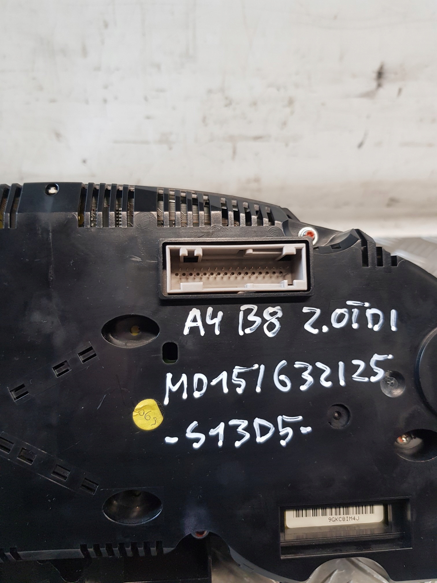 dials 8K0920900C AUDI A4 B8 2.0TDI 09R- EUROPA