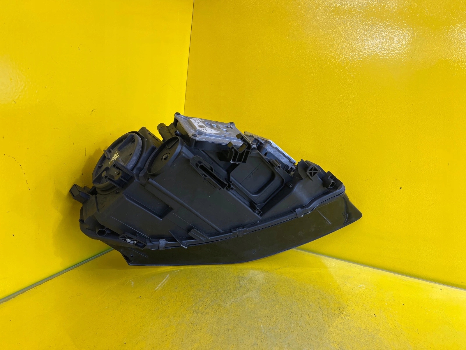 light left AUDI A4 B8 8K0 08-12 BI-XENON non-setting 8K0941003C