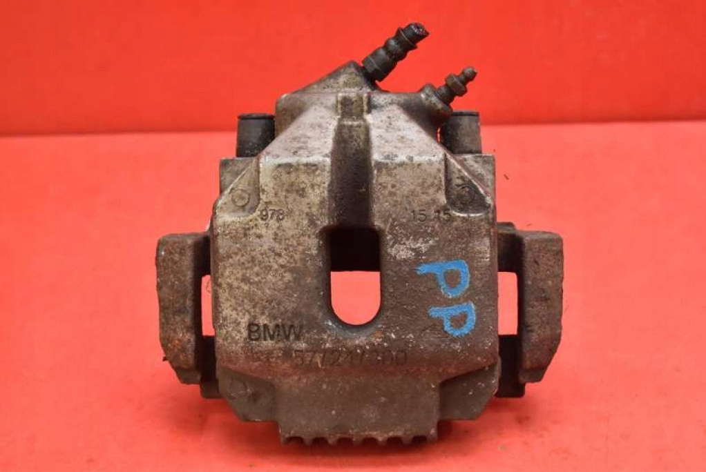 caliper brake right front BMW E90 E91 2.5xi 218 KM 04-10