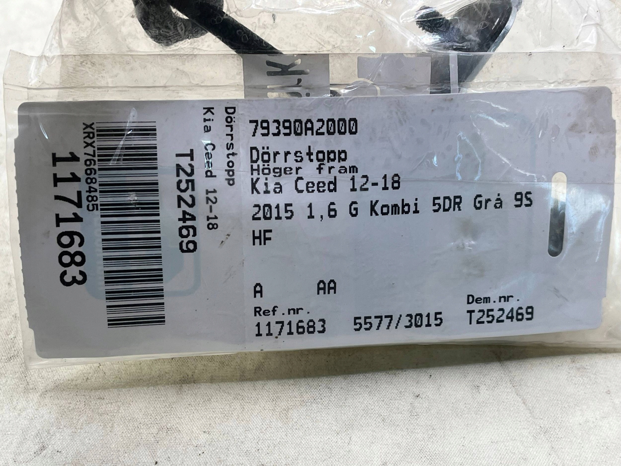 KIA CEED CARENS limiter door 79390A2000 !J