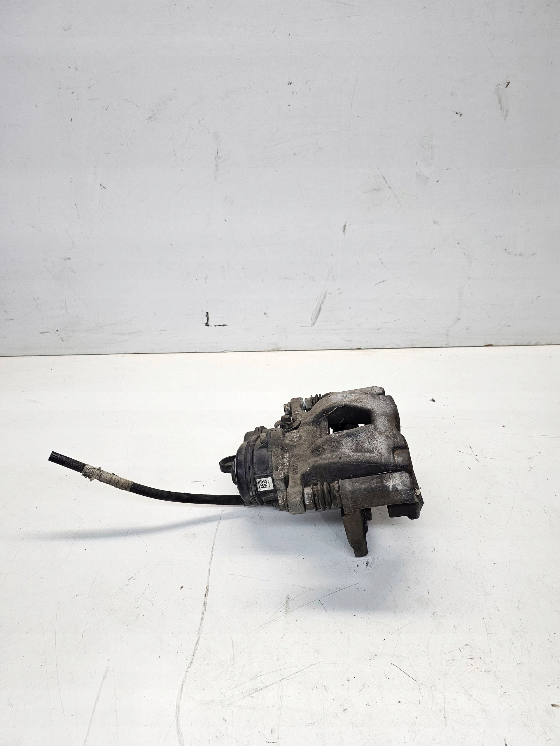 caliper brake left rear part AUDI A4 B9 A5 8W0405BL
