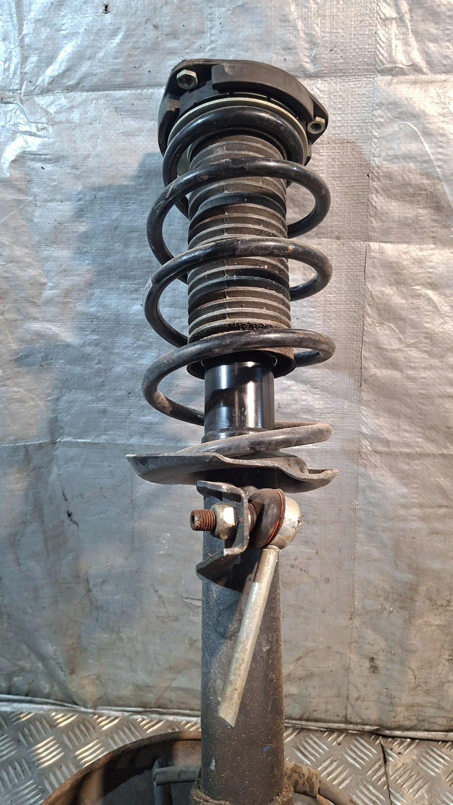 shock absorber swing right front SKODA OCTAVIA II 1.6