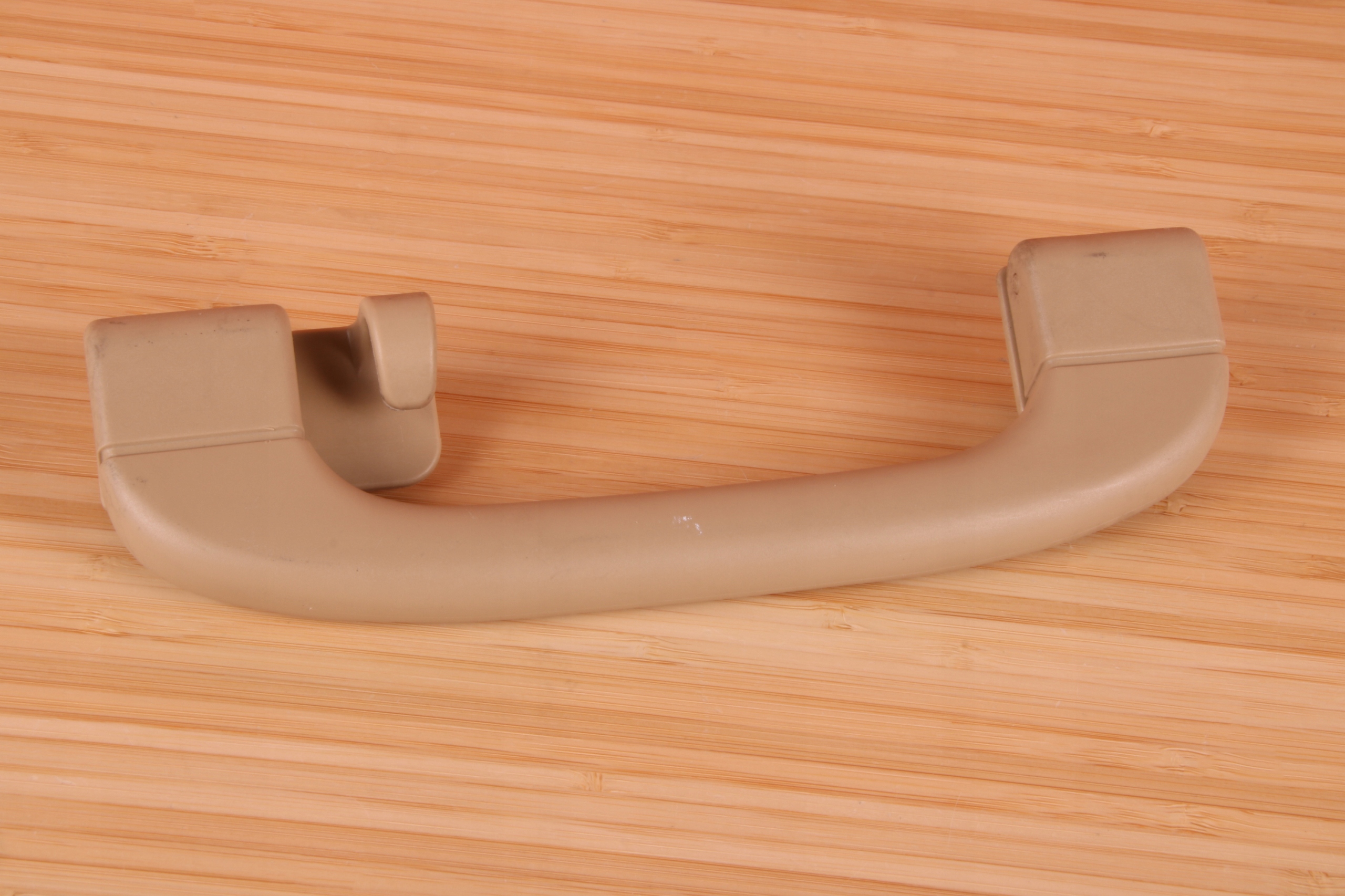 BMW E81 E87 E90 E91 E60 E61 RĄCZKA UCHWYT PODSUFITKI LEWY TYŁ 9143529