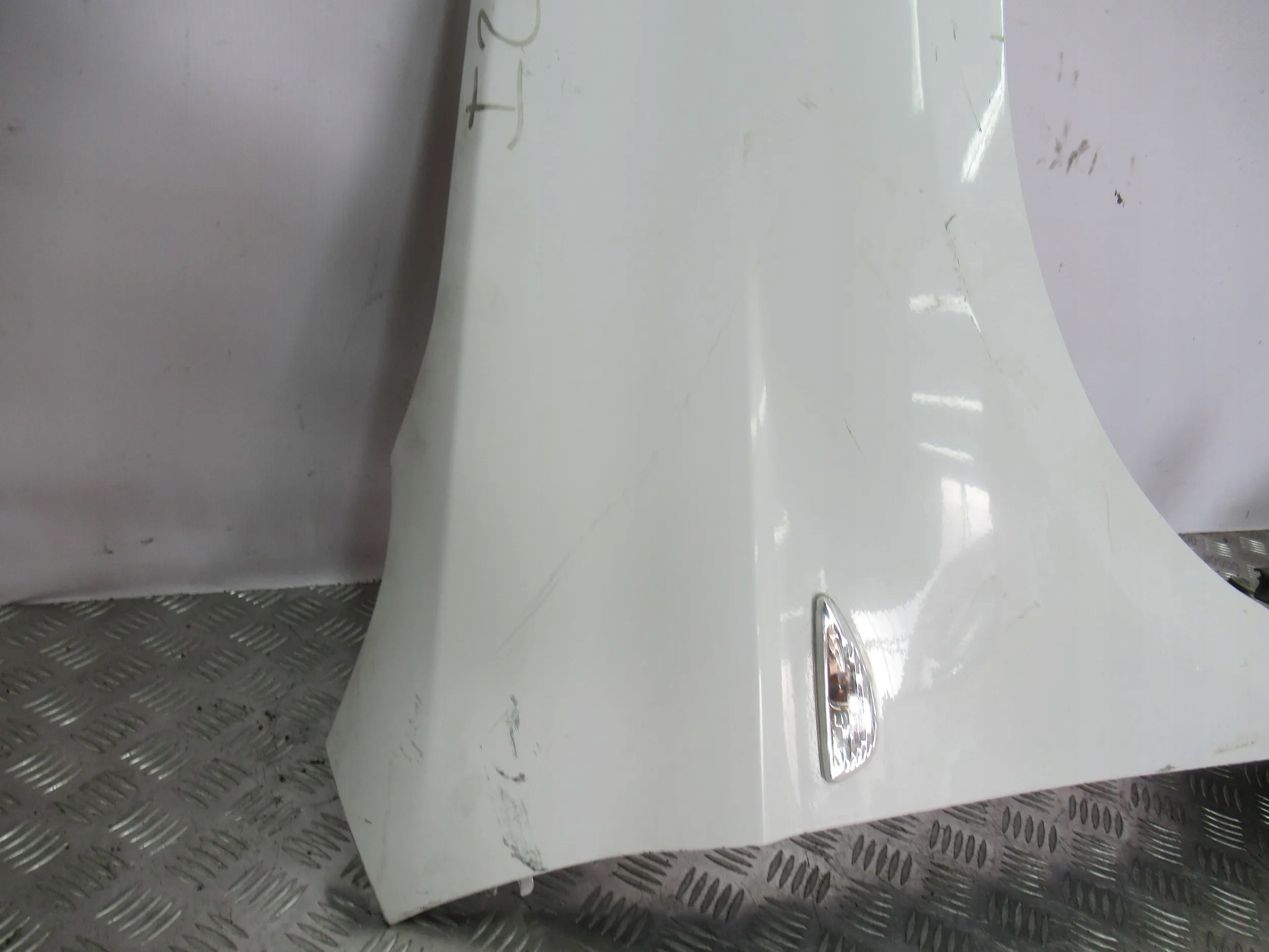 fender front front right HYUNDAI I20 07
