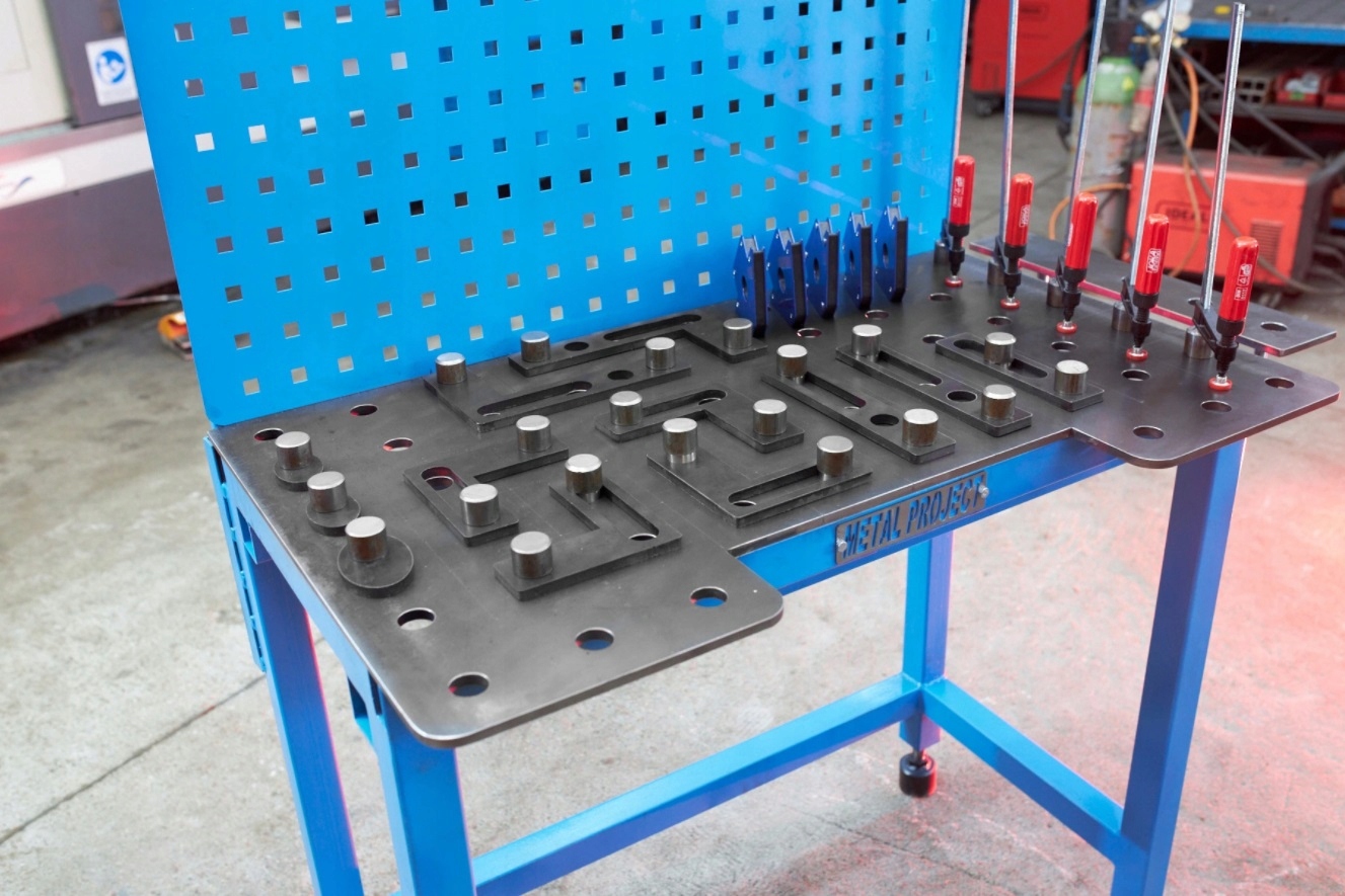 STOL SPAWALNICZY 1000 X 1000 SYSTEM 28 NARZEDZIA