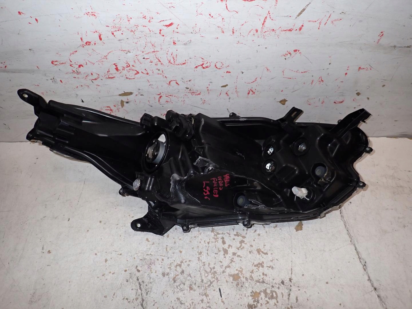 light front front left TOYOTA YARIS IV 2020