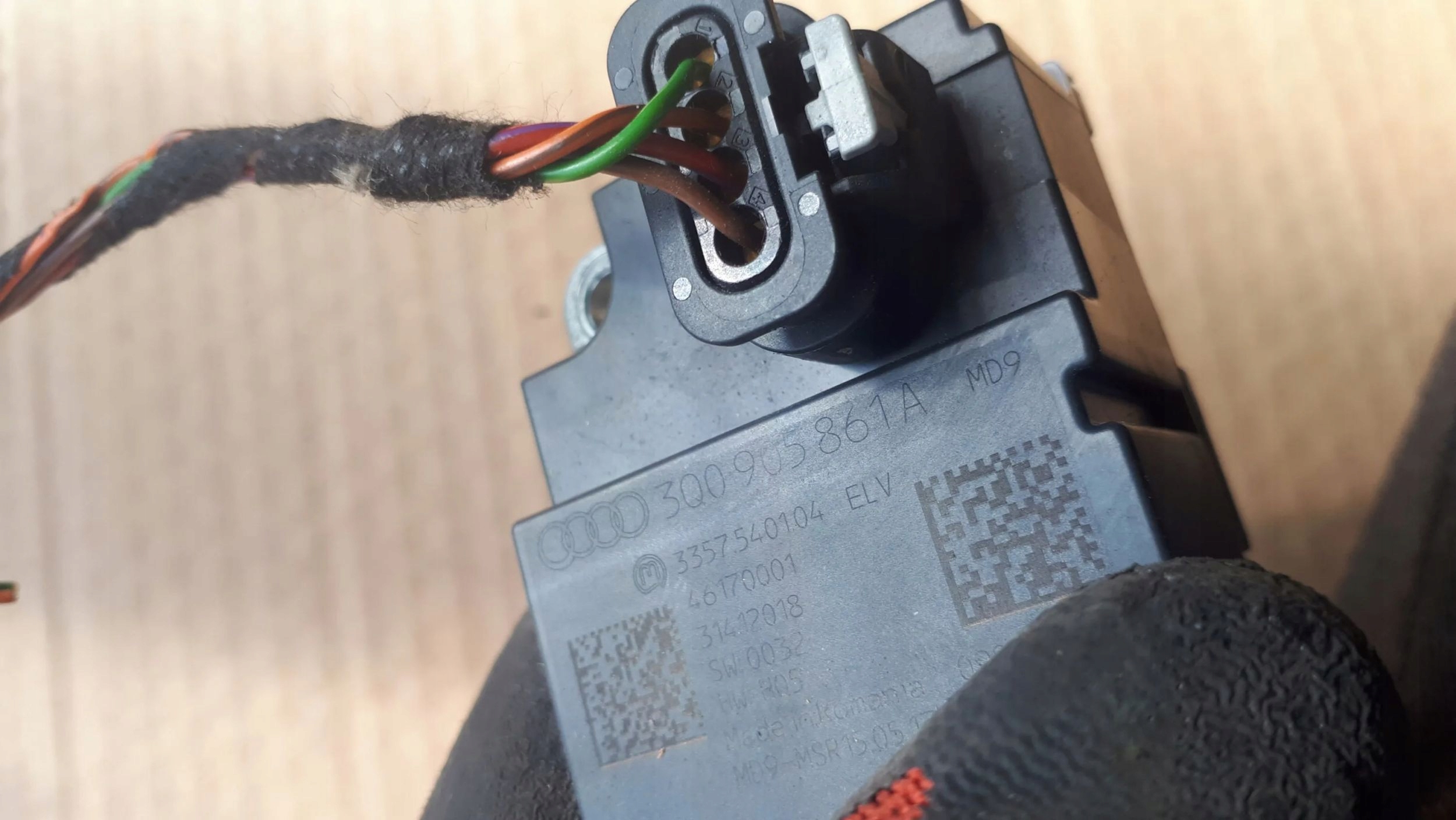 A5 8W RYGIEL BLOKADA des Lenkrads 3Q0905861A A4 B9