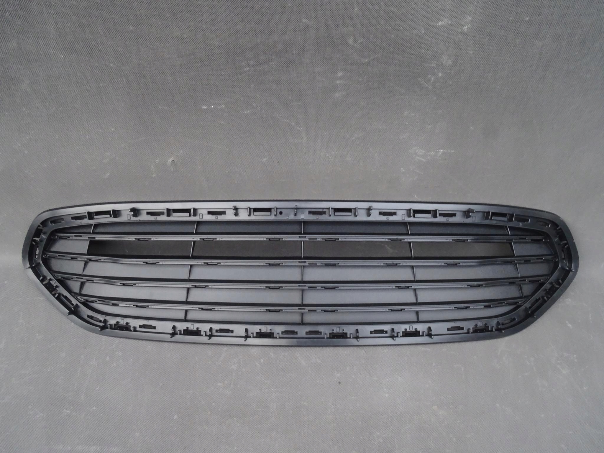 E4B5-17B968-E - FORD KA PLUS + РЕШІТКА БАМПЕРА ПЕРЕДНЯ ПД